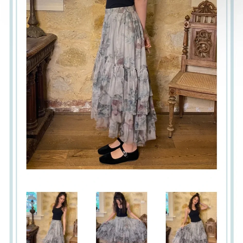 A fun flirty triple ballerina style skirt - Picture 6 of 7